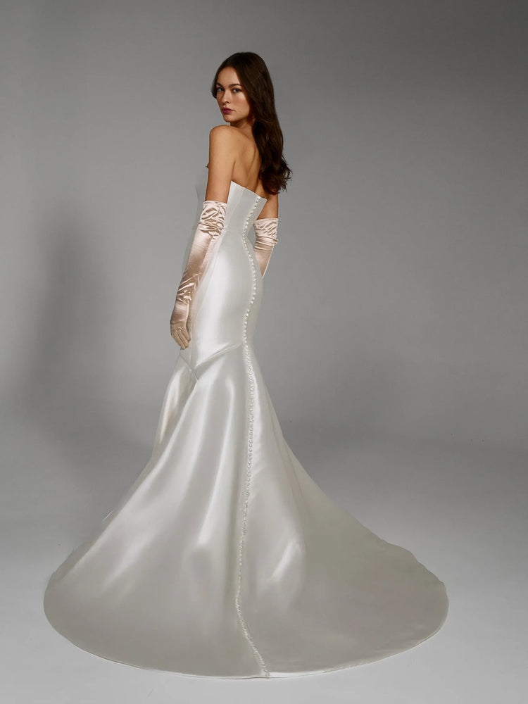 Oberon by Pronovias